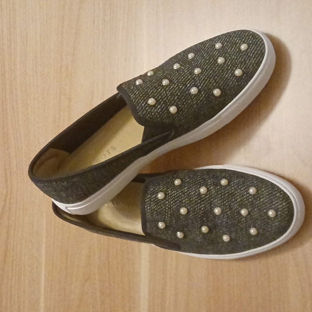 Talbots Pearl Embellished Denim Sneakers in Size 9M